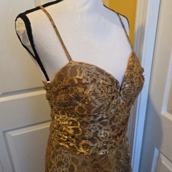 JOSEPH RIBKOFF GOLD LACE DRESS, SIZE 10 - Picture 8 of 11